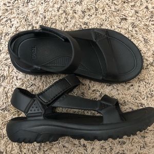Teva Hurricane Drift